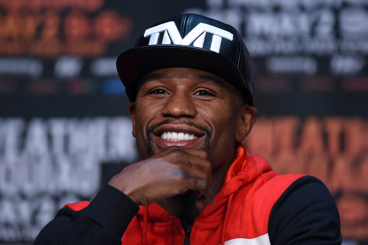 Read more about the article FLOYD MAYWEATHER’S JEWELER SAYS BOXER IS “SMART AND ON TOP OF HIS BRAND”